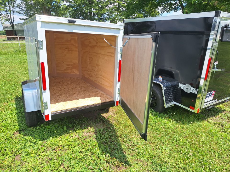 New 2026 Cross 4 x 6 Trailers Cargo / Enclosed Trailer Barn Door