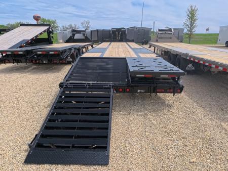 New 2026 Norstar 102 x 34 FXG Gooseneck Deckover with 2)10K Spring Axles, 2) Elec. Brakes, 5' Self Cleaning Dove Tail w/ Rampage Ramps and Matching Spare Tire