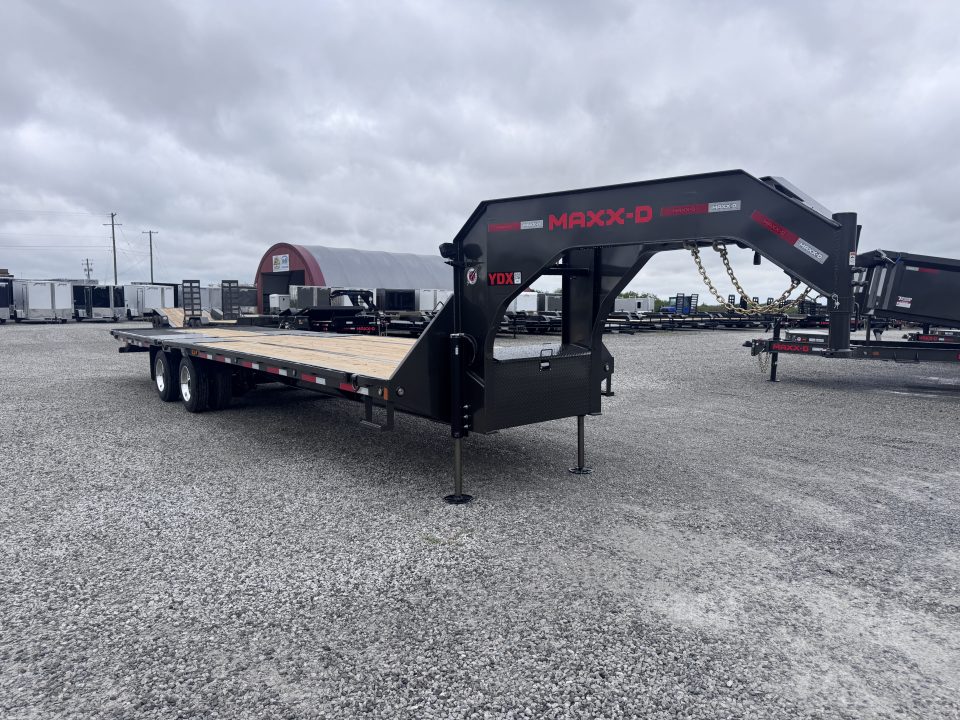 New 2026 MAXX-D 32' YDX Hydraulic Dovetail Gooseneck Equipment Trailer