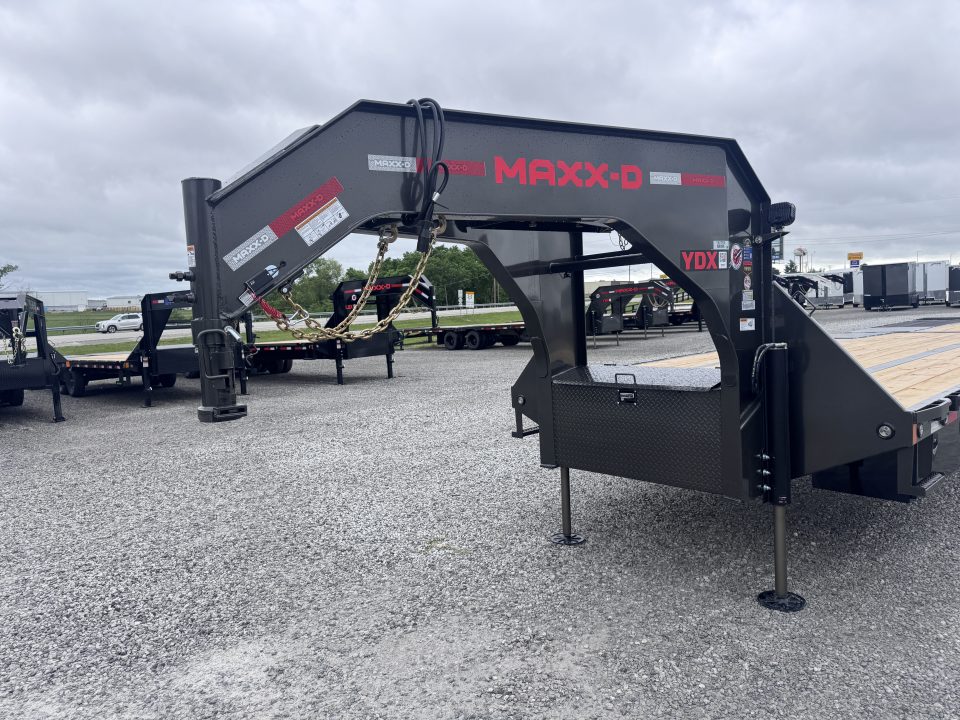 New 2026 MAXX-D 32' YDX Hydraulic Dovetail Gooseneck Equipment Trailer