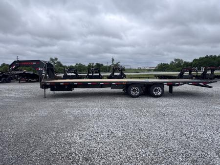 New 2026 MAXX-D 32' YDX Hydraulic Dovetail Gooseneck Equipment Trailer