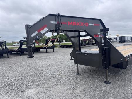 New 2026 MAXX-D 32' YDX Hydraulic Dovetail Gooseneck Equipment Trailer