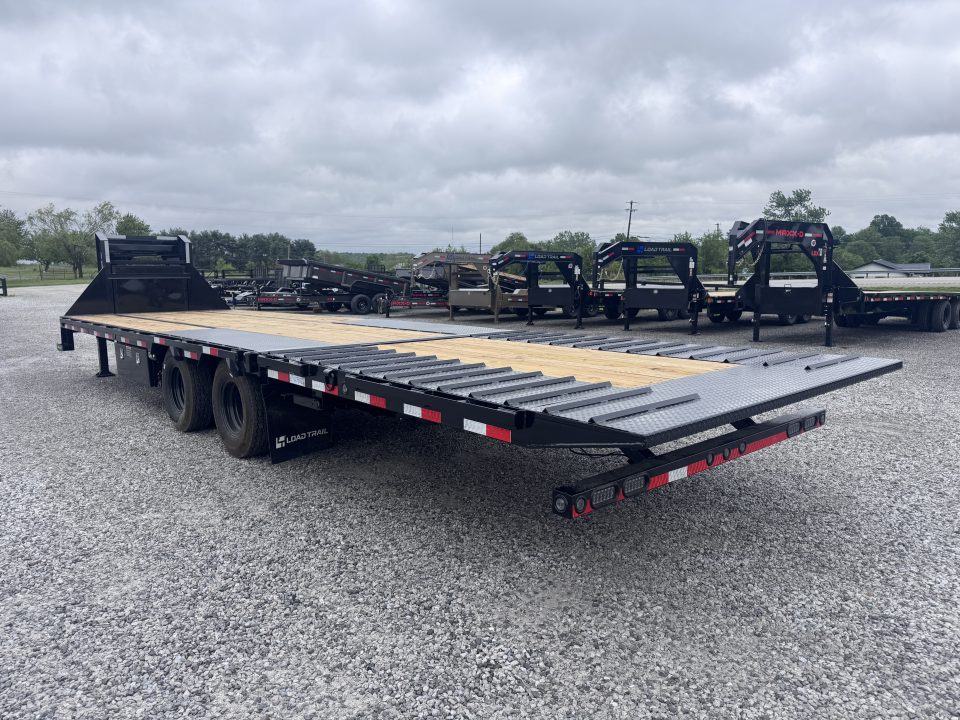 New 2026 Load Trail 32' Hydraulic Dovetail Gooseneck Equipment Trailer
