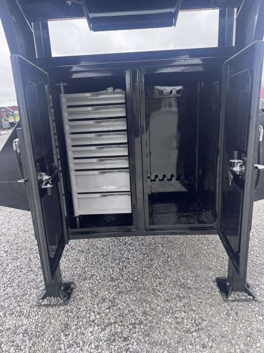 New 2026 Load Trail 32' Hydraulic Dovetail Gooseneck Equipment Trailer