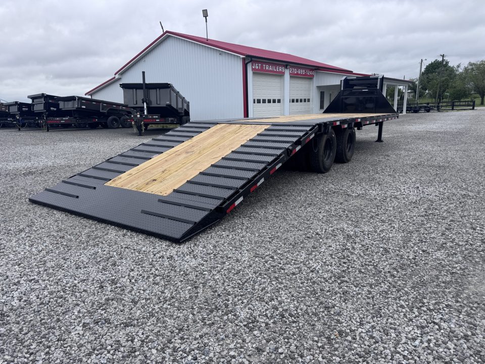 New 2026 Load Trail 32' Hydraulic Dovetail Gooseneck Equipment Trailer