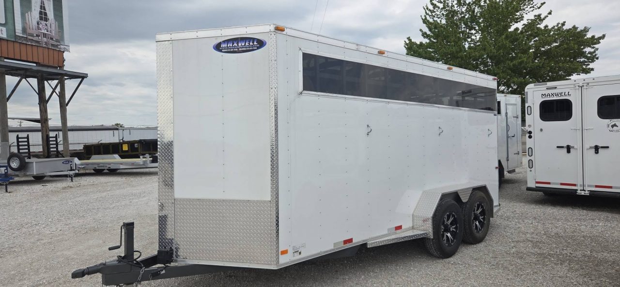 New 2026 Maxwell Slant Load 3 Horse Trailer