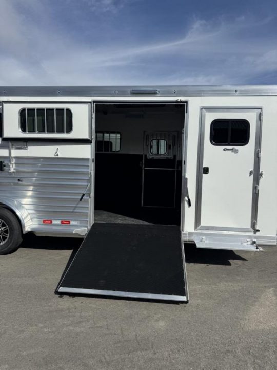 New 2027 Cimarron 2+1 Warmblood Gooseneck Horse Trailer