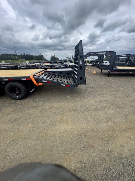 New 2026 LAMAR TRAILERS FD 102x25 24K Flatbed Trailer GOOSENECK