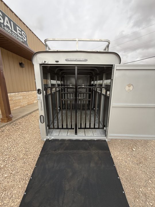 New 2026 Jackson 4 PEN Stock / Stock Combo Trailer