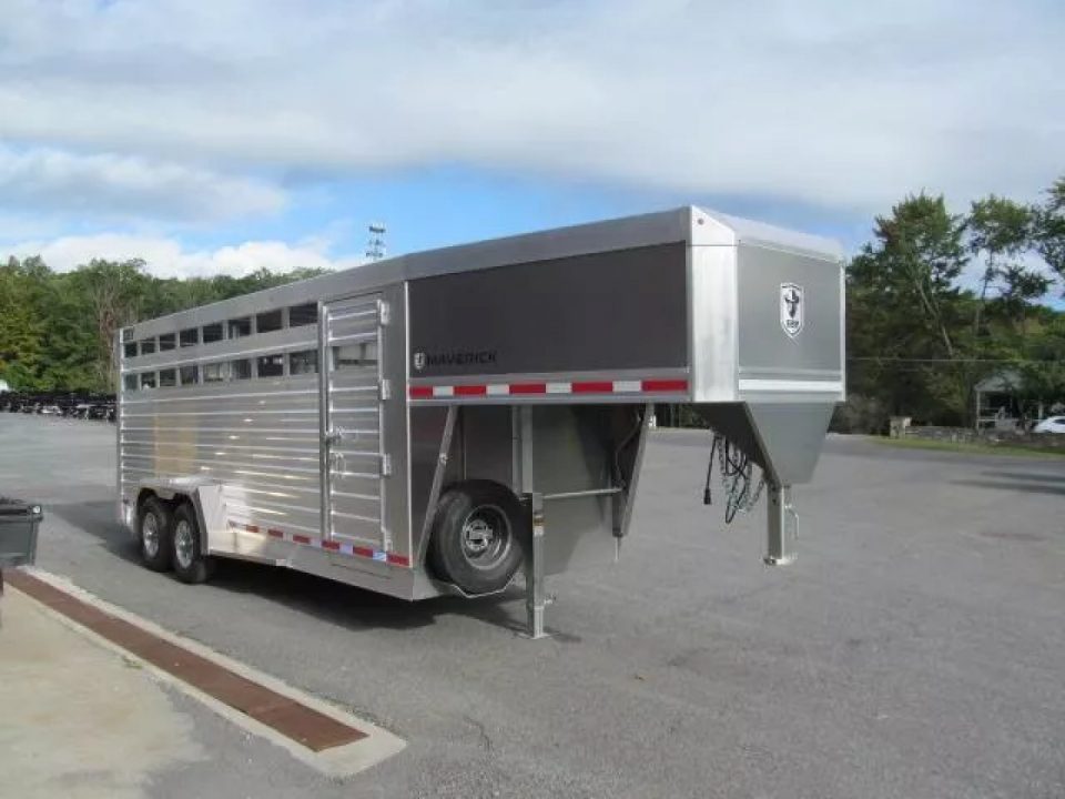 New EBY Trailers 7 X 20 Maverick Gooseneck Stock / Stock Combo Trailer
