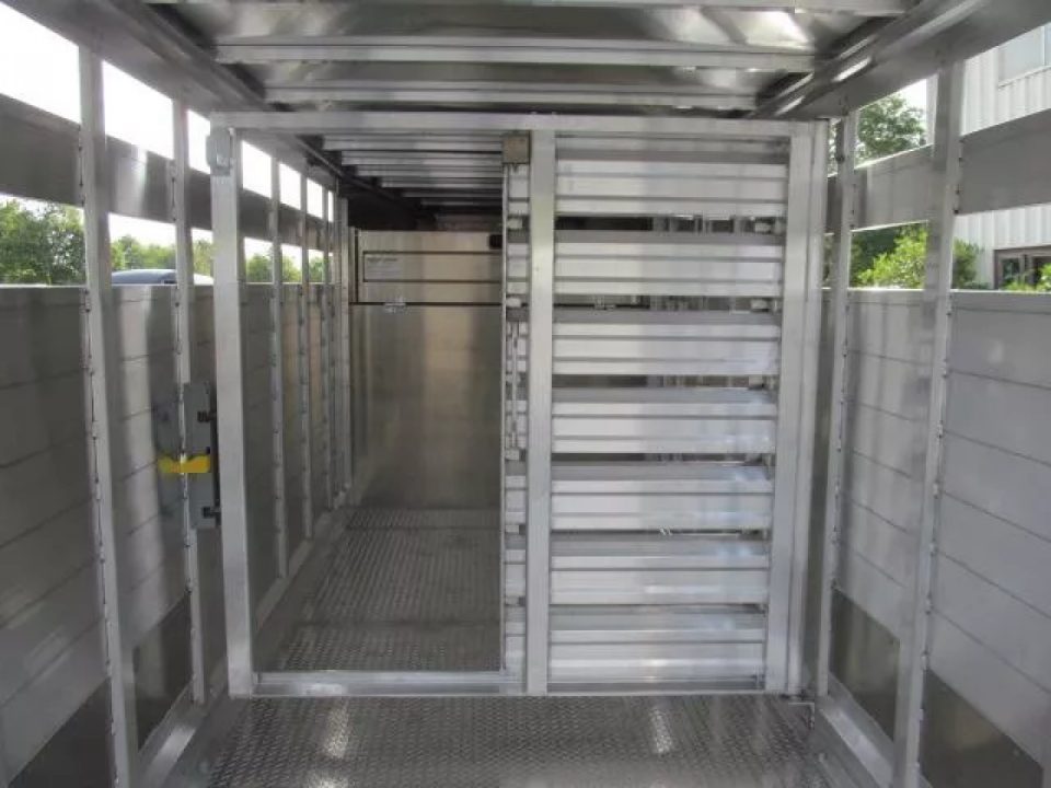 New EBY Trailers 7 X 20 Maverick Gooseneck Stock / Stock Combo Trailer