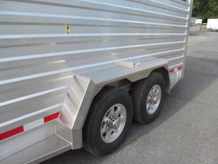 New EBY Trailers 7 X 20 Maverick Gooseneck Stock / Stock Combo Trailer