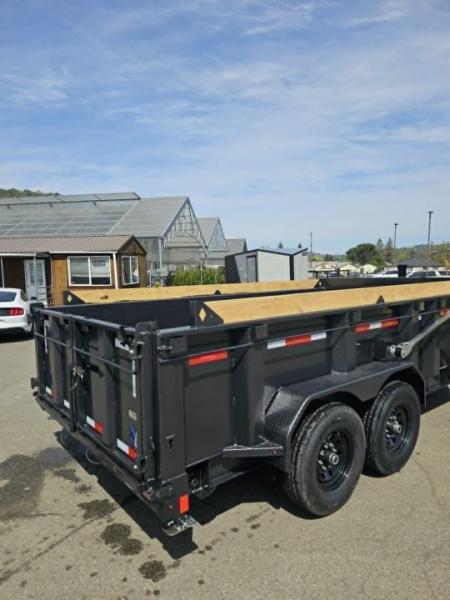 New DUMP TRAILER 2025 Diamond C LPT207 82X14 LOW PROFILE 15500 GVWR 32" SIDES METALLIC GRAY