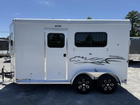 New 2026 Homesteader Trailer 214FB 2 HORSE STRAIGHT LOAD