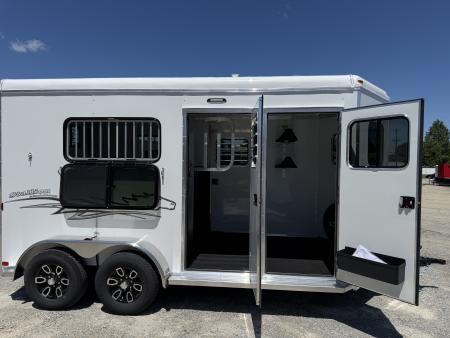 New 2026 Homesteader Trailer 214FB 2 HORSE STRAIGHT LOAD