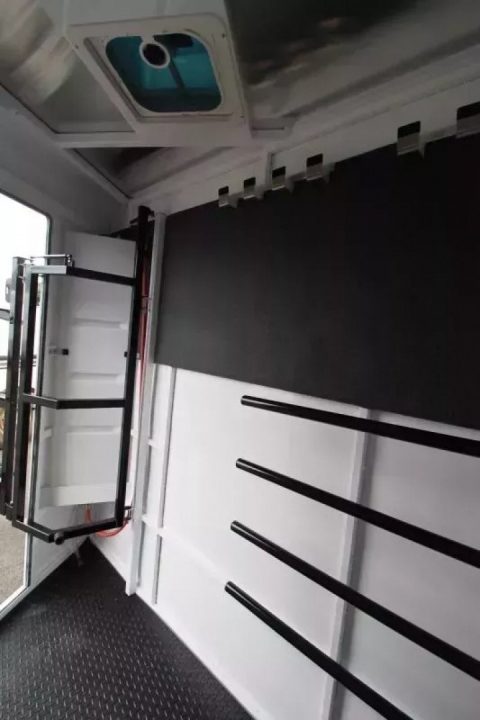 New 2027 Trails West Adventure MX II 3 Horse Horse Trailer