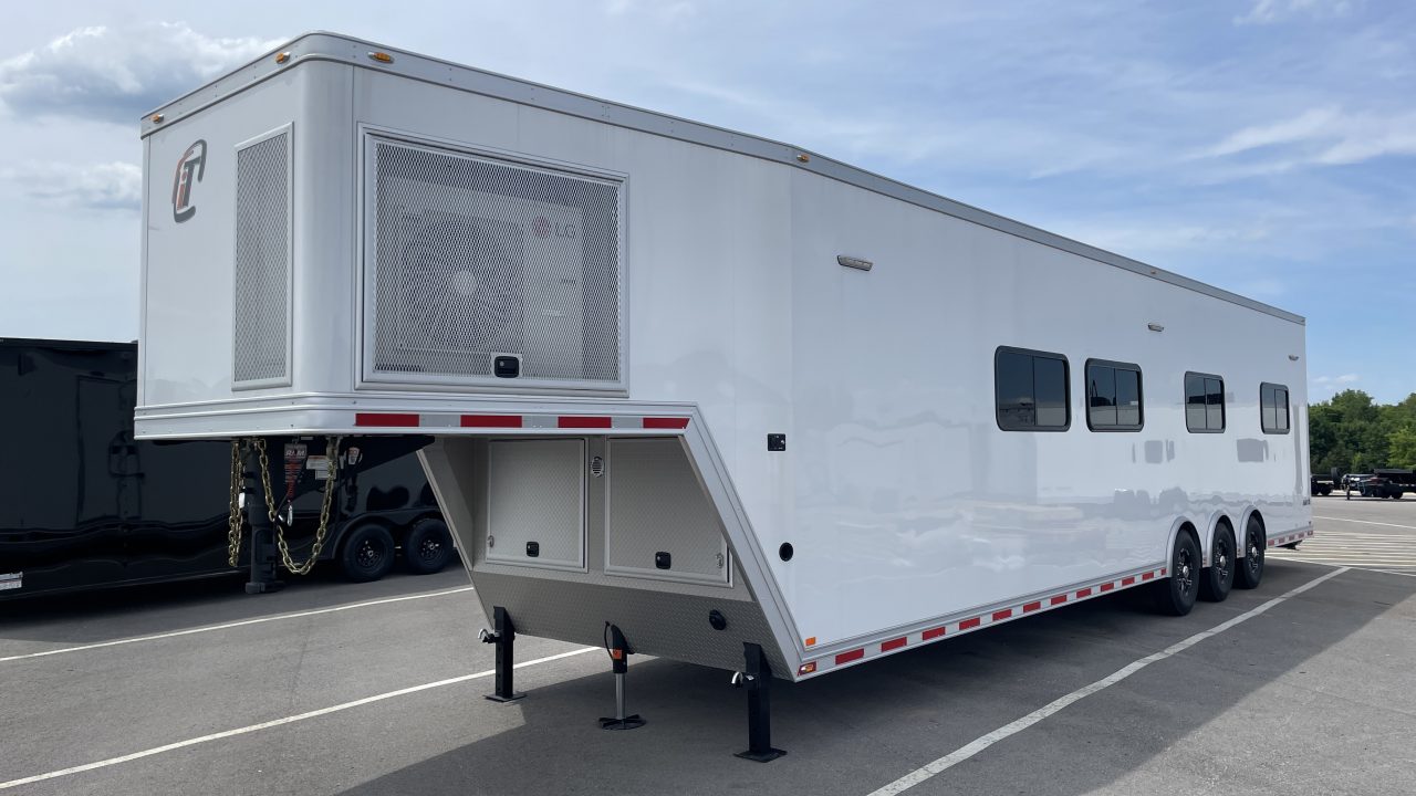 New 44' Gooseneck Mobile Office w/Conference Room & Starlink