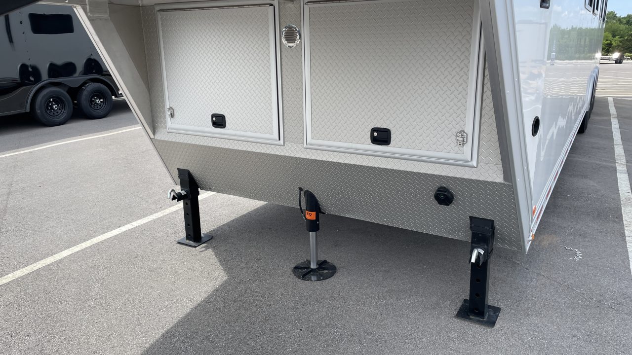 New 44' Gooseneck Mobile Office w/Conference Room & Starlink