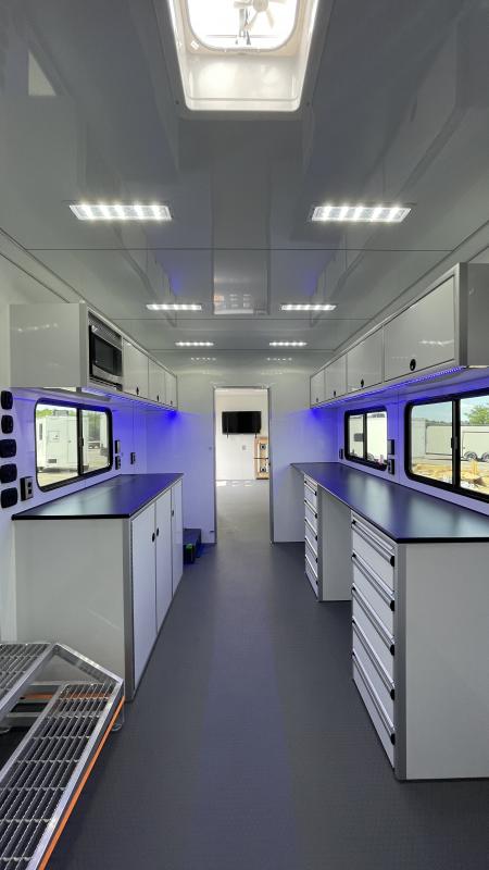 New 44' Gooseneck Mobile Office w/Conference Room & Starlink