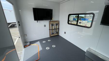 New 44' Gooseneck Mobile Office w/Conference Room & Starlink