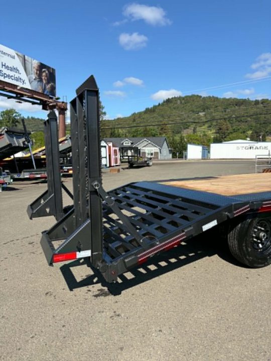 New SALE! DECK OVER EQUIPMENT 2026 Diamond C DEC207 20' X 102" DOVETAIL FLIP KNEE RAMPS TRAILER