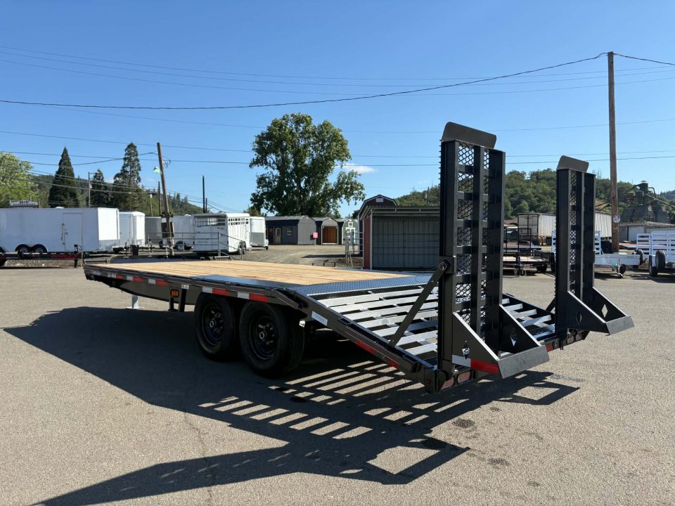 New SALE! DECK OVER EQUIPMENT 2026 Diamond C DEC207 20' X 102" DOVETAIL FLIP KNEE RAMPS TRAILER
