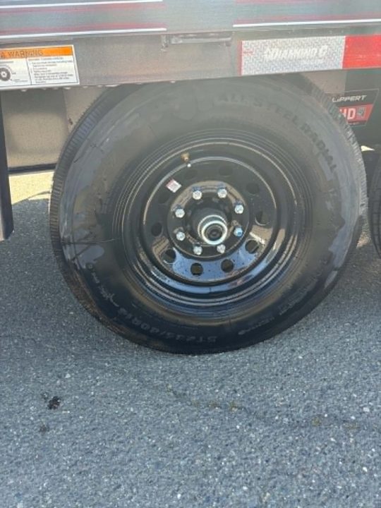 New SALE! DECK OVER EQUIPMENT 2026 Diamond C DEC207 20' X 102" DOVETAIL FLIP KNEE RAMPS TRAILER