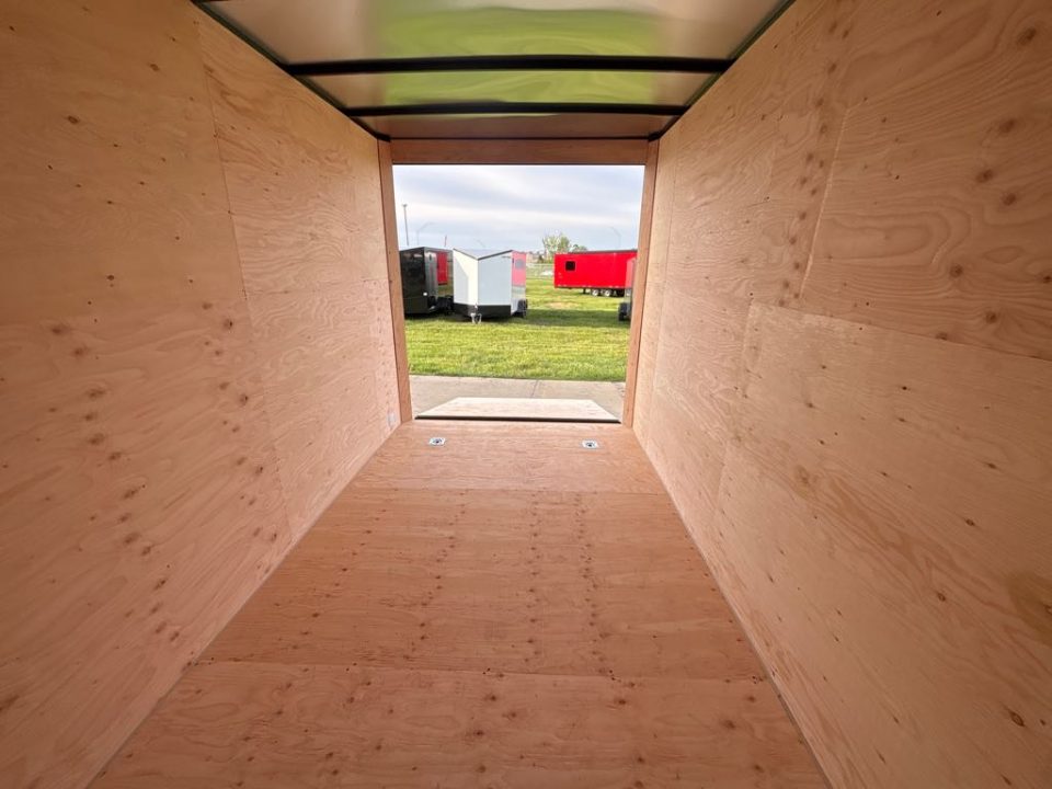 New 2026 SOUTHLAND TRAILER CORP. LCHT35-716V-86R Cargo / Enclosed Trailer