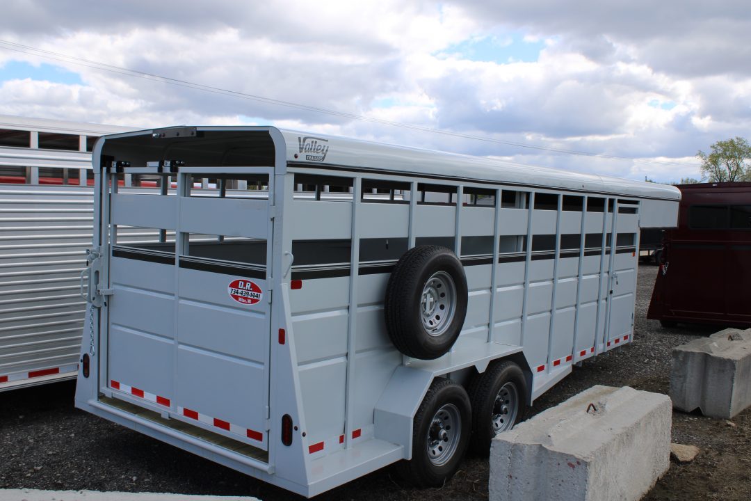 New 2027 Valley Trailers 20' STOCK GOOSENECK STOCK ID 52851 Stock / Stock Combo Trailer
