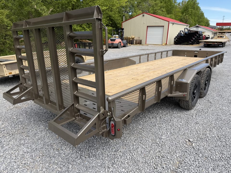 New 2026 Diamond C TUT206 Utility Trailer 83”X22’ VENTURE SERIES TRACTOR GATE ,MESH SIDES