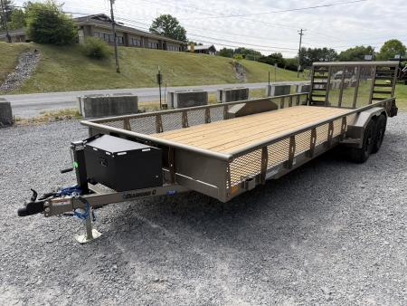 New 2026 Diamond C TUT206 Utility Trailer 83”X22’ VENTURE SERIES TRACTOR GATE ,MESH SIDES