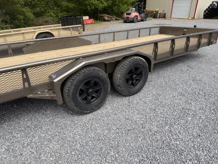 New 2026 Diamond C TUT206 Utility Trailer 83”X22’ VENTURE SERIES TRACTOR GATE ,MESH SIDES