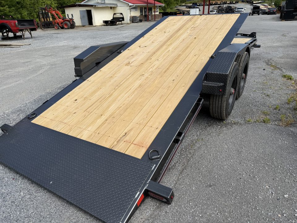 New 2026 Diamond C HDT210 Tilt Trailer 82”X22’ PACESETTER EDITION WITH HYDRO JACK