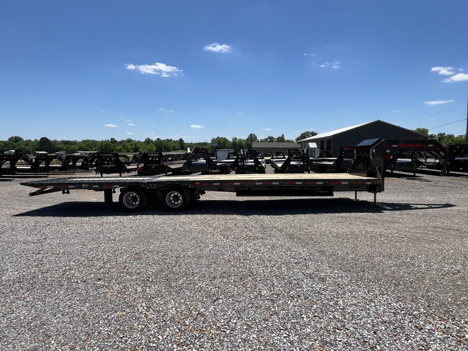New 2027 MAXXD Hydraulic Dovetail Gooseneck Trailer | 34' x 102' 30K GVWR