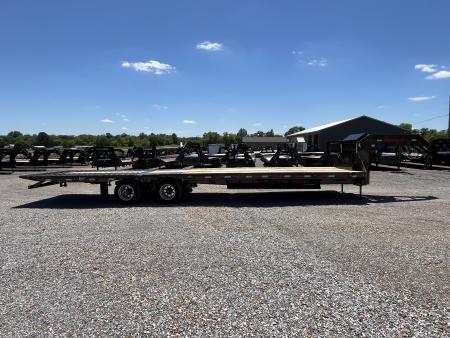 New 2027 MAXXD Hydraulic Dovetail Gooseneck Trailer | 34' x 102' 30K GVWR