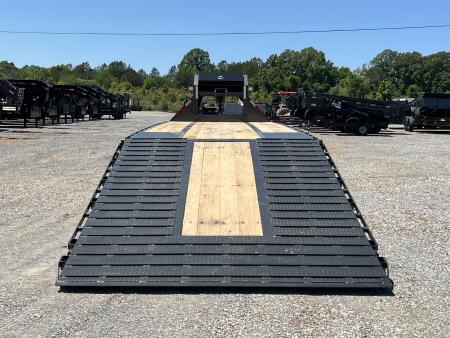 New 2027 MAXXD Hydraulic Dovetail Gooseneck Trailer | 34' x 102' 30K GVWR