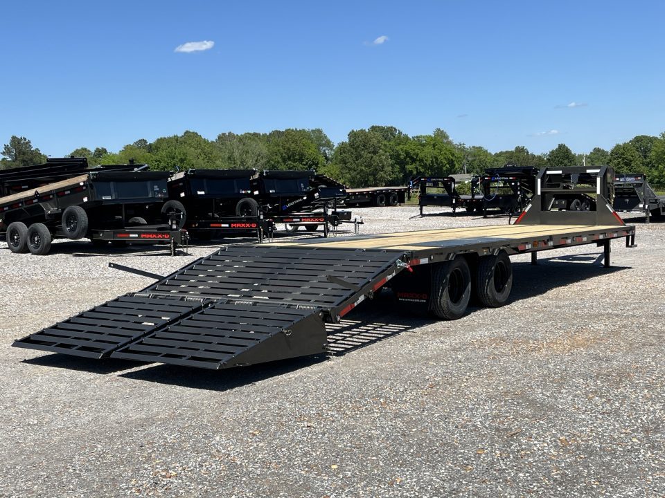 New 2027 MAXX-D 102"X32' 25.9K Gooseneck Flatbed Trailer