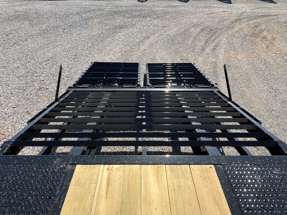 New 2027 MAXXD Gooseneck Flatbed Trailer | 102" x 30' 25K GVWR