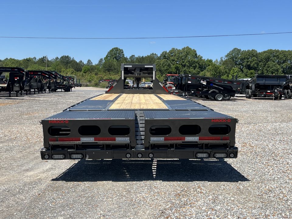 New 2027 MAXXD Gooseneck Flatbed Trailer | 102" x 30' 30K GVWR