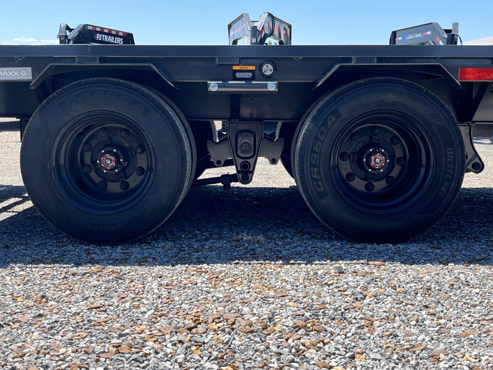 New 2027 MAXXD Gooseneck Flatbed Trailer | 102" x 30' 30K GVWR
