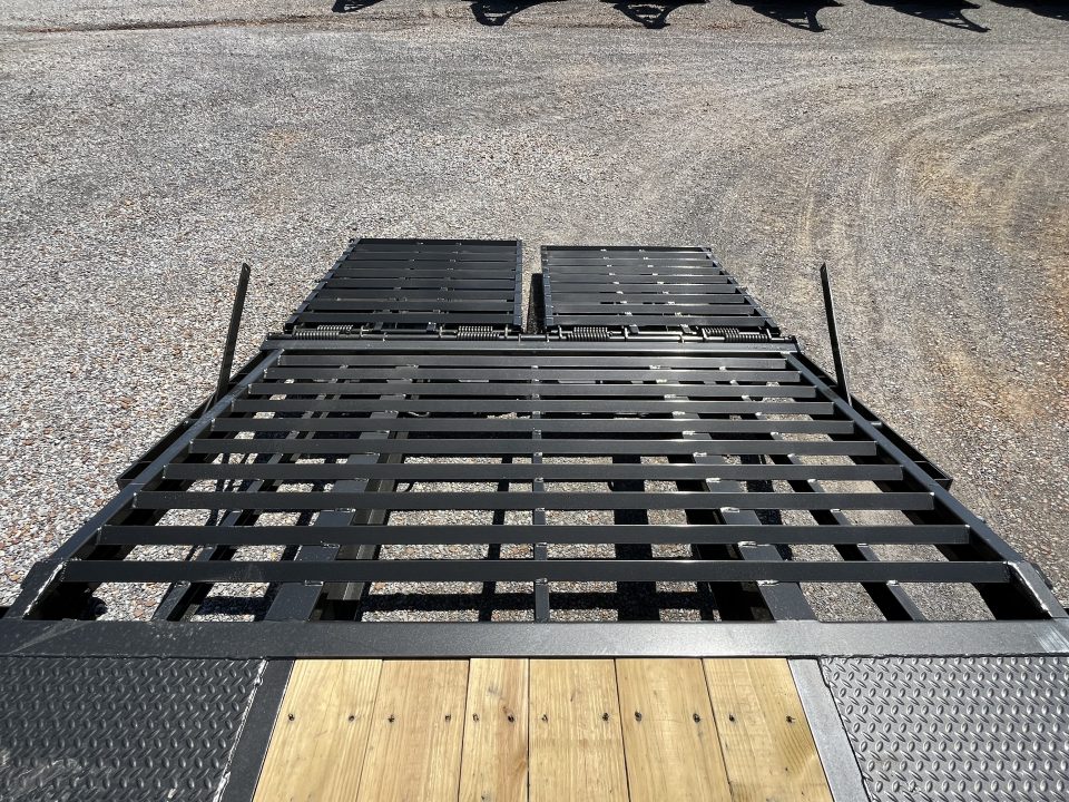 New 2027 MAXXD Gooseneck Flatbed Trailer | 102" x 30' 30K GVWR