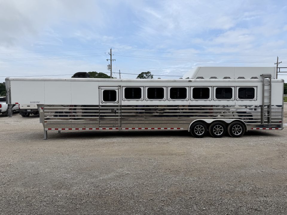 Used 2016 Sundowner Rancher Sport Horse Trailer