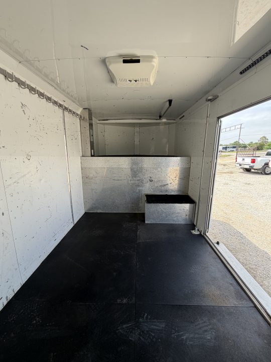 Used 2016 Sundowner Rancher Sport Horse Trailer