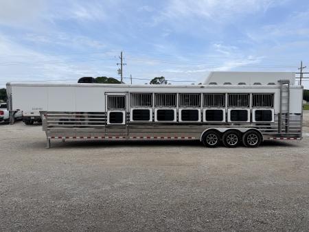 Used 2016 Sundowner Rancher Sport Horse Trailer