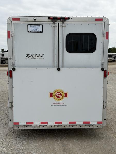Used 2007 Exiss 3 horse with 7' Living Quarter