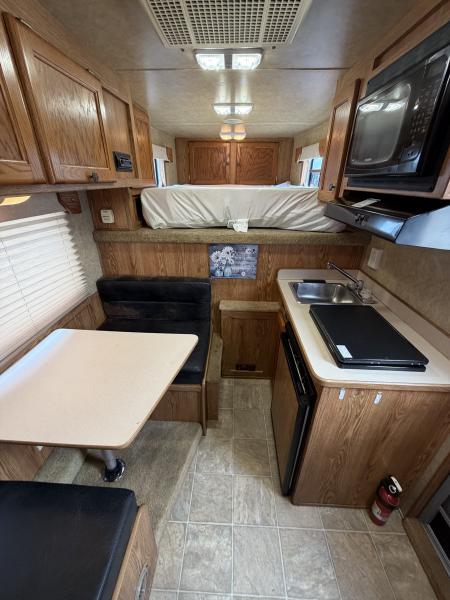 Used 2007 Exiss 3 horse with 7' Living Quarter