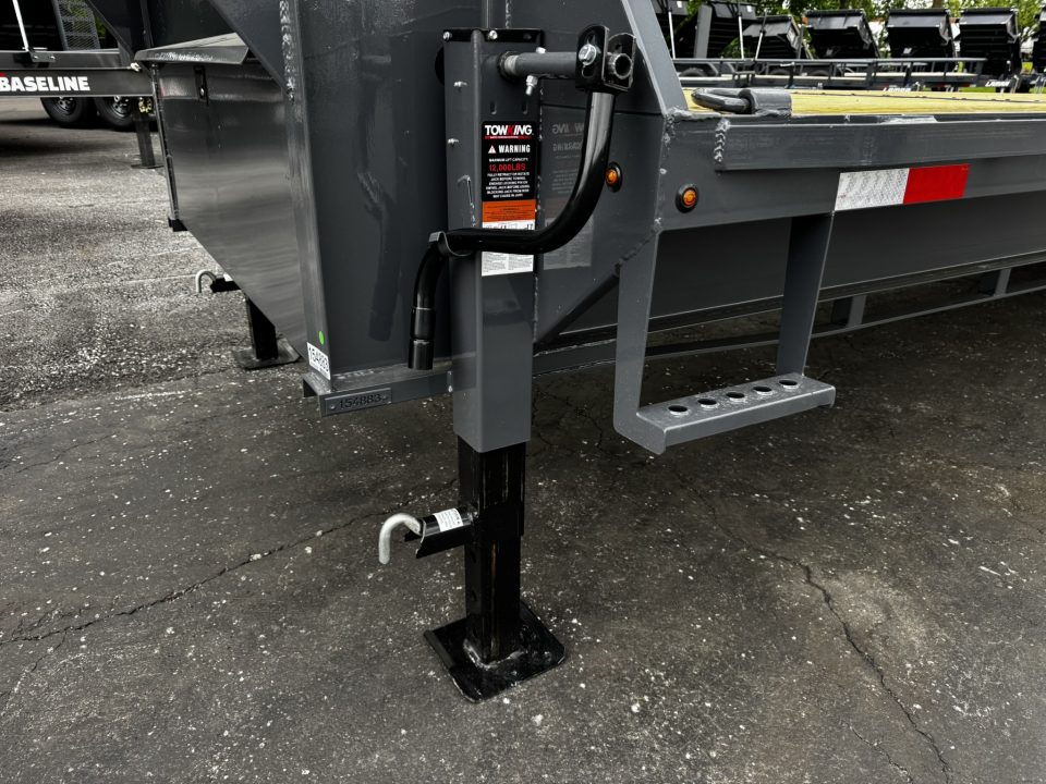 New 2026 Lamar Trailers 102" X 30' FS - 16K DECK-OVER GOOSENECK
