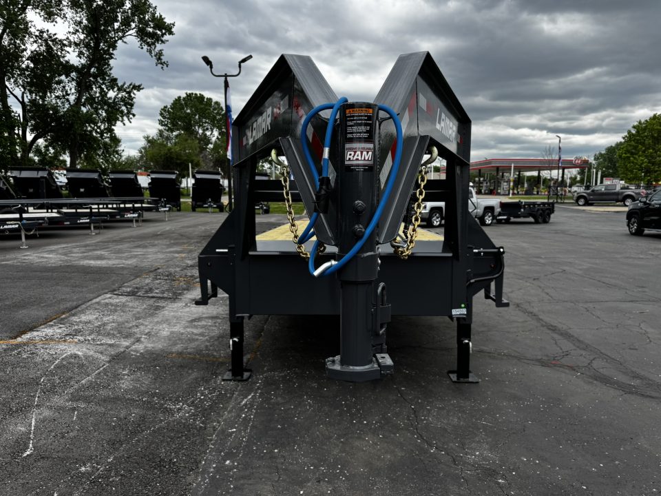New 2026 Lamar Trailers 102" X 30' FS - 16K DECK-OVER GOOSENECK