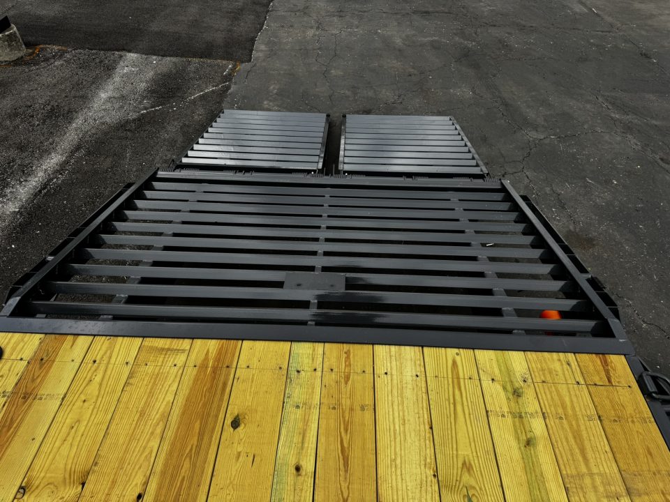 New 2026 Lamar Trailers 102" X 30' FS - 16K DECK-OVER GOOSENECK