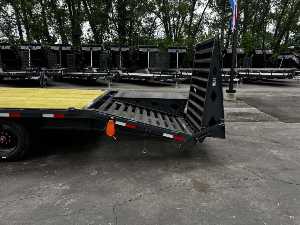 New 2026 Lamar Trailers 102" X 30' FS - 16K DECK-OVER GOOSENECK